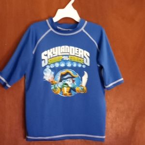 Boys Surfing Shirt Size 6-7